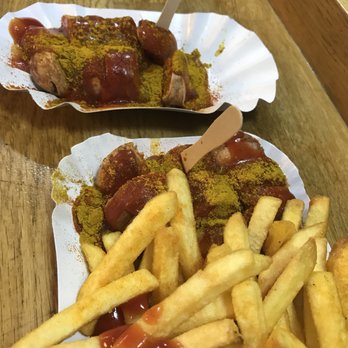 Curry Mitte - Currywurst FTW! - Curry Sausage Near Me - Berlin, BE