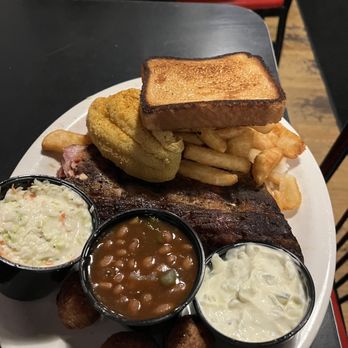Blues City Cafe - Southern Near Me - Memphis, Tennessee
