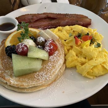 Lapisara Eatery - Breakfast & Brunch Near Me - San Francisco, California Lapisara Eatery - Breakfast & Brunch Near Me - San Francisco, California
