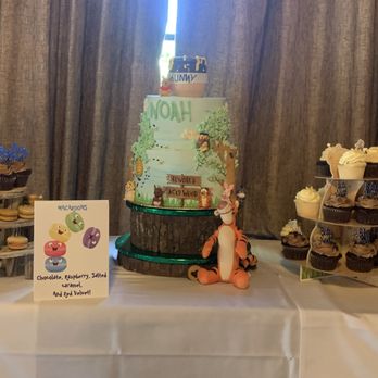 Top Tier Cakes - A two tier cake. And 3 different kinds of cupcakes. - Bakeries Near Me - Westlake, Ohio Top Tier Cakes - A two tier cake. And 3 different kinds of cupcakes. - Bakeries Near Me - Westlake, Ohio