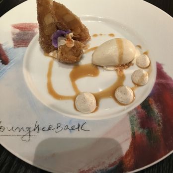 Akira Back - Apple Harumaki dessert is awesome! - Sushi Bars Near Me - Paris
