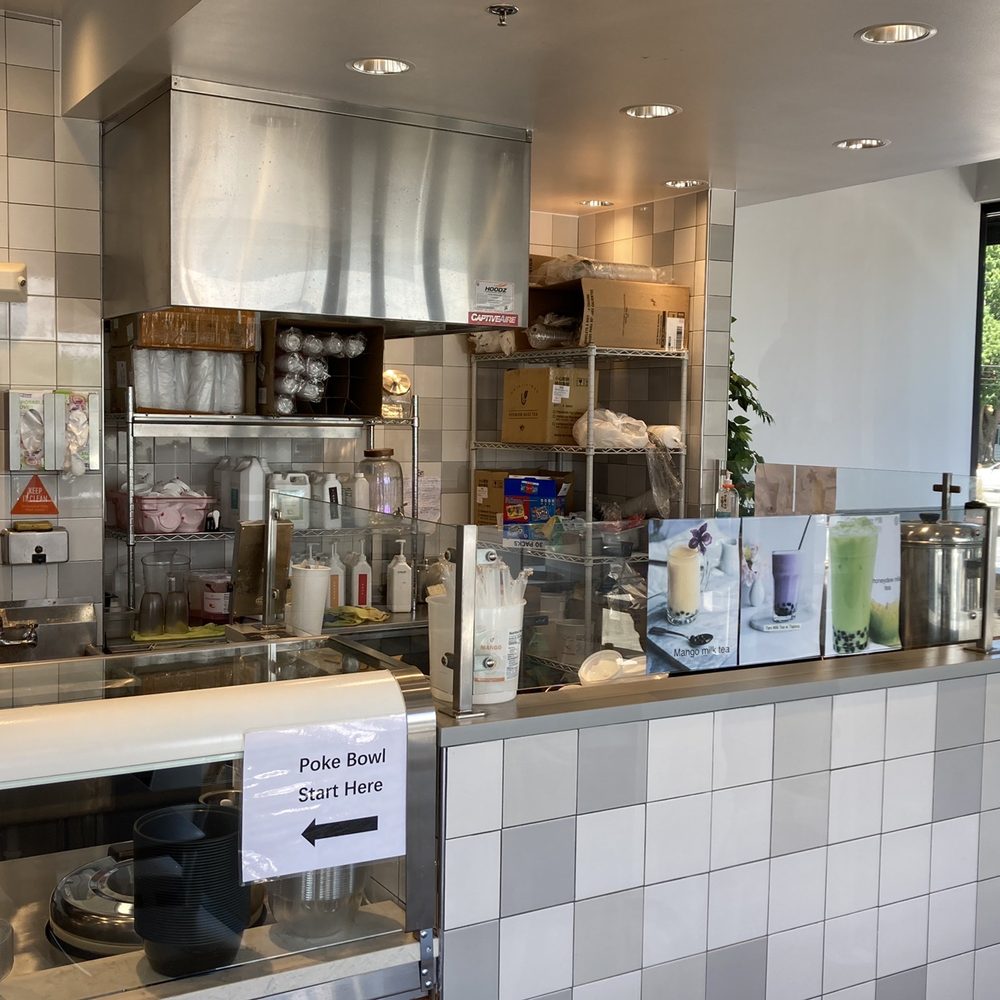 Oishi Ramen - a view of the kitchen - Poke Near Me - Parma, Ohio Oishi Ramen - a view of the kitchen - Poke Near Me - Parma, Ohio