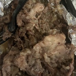 Suppose to be barbacoa but looks likes cooks don't give a f Suppose to be barbacoa but looks likes cooks don't give a f