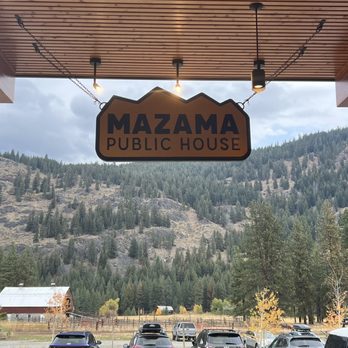 Mazama Public House - Brewpubs Near Me - Mazama, Washington
