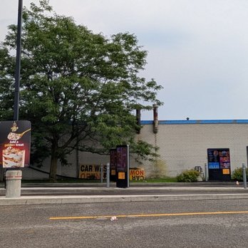 McDonald's - Drive-thru lanes - Fast Food Near Me - Toronto, Ontario McDonald's - Drive-thru lanes - Fast Food Near Me - Toronto, Ontario