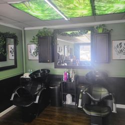 Tru Reflections Hair Studio