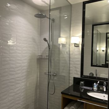 Hotel Lilla Roberts - Spotless rooms and bathroom - Hotels Near Me - Helsinki, 18