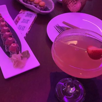 Marion - Miami Mule, 1111 Spritz, rolls - Mediterranean Near Me - Miami, Florida Marion - Miami Mule, 1111 Spritz, rolls - Mediterranean Near Me - Miami, Florida