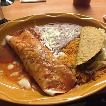 Los Altos Mexican Restaurant - #15 - beef burrito, taco, rice and beans. - Mexican Near Me - Stuart, Iowa
