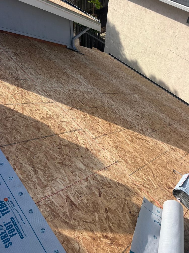 Slide of Eagle Legacy Roof Masters