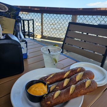 Pineda Inn Bar & Grill - Bars Near Me - Rockledge, Florida Pineda Inn Bar & Grill - Bars Near Me - Rockledge, Florida