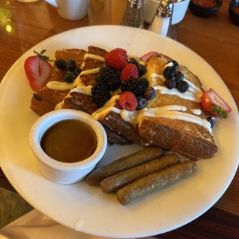 Makahiki - French toast - Bars Near Me - Kapolei, Hawaii