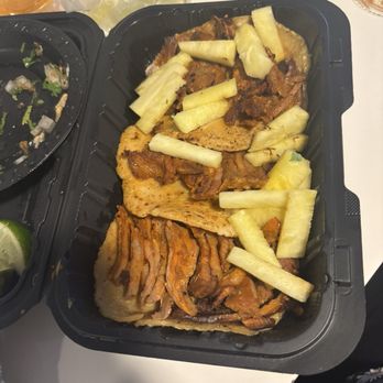 Los Trompos Taqueria - Al pastor Tacos - Tacos Near Me - Long Beach, California