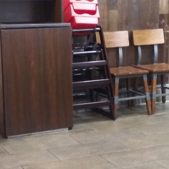 Fresh Tray - They have booster seats for the kiddos - Chicken Shop Near Me - Concord, California Fresh Tray - They have booster seats for the kiddos - Chicken Shop Near Me - Concord, California