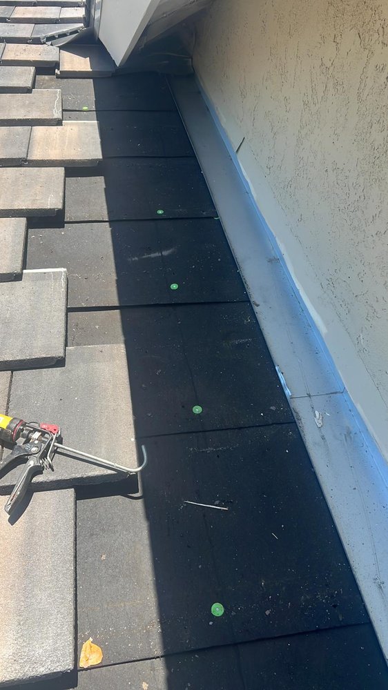 Slide of Roof Tile Pros