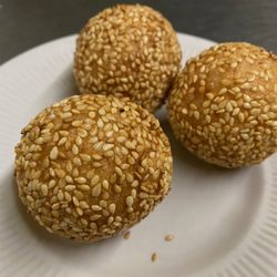 Pagoda Restaurant - Jacksonville - Sesame seed balls