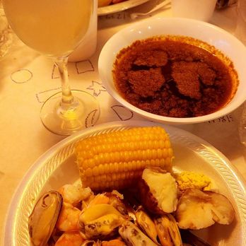 Shake Shake Seafood - Seafood Near Me - Pineville, North Carolina