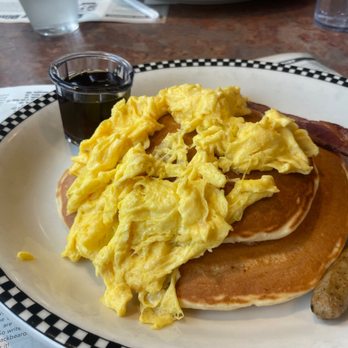 Black Bear Diner - The Mini Volcano (1100 cals.) - Diners Near Me - Colma, California Black Bear Diner - The Mini Volcano (1100 cals.) - Diners Near Me - Colma, California