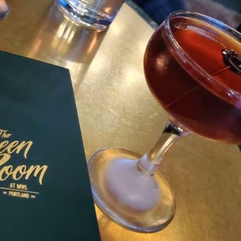 The Green Room - HH Manhattan ($12) - Cocktail Bars Near Me - Portland, Oregon The Green Room - HH Manhattan ($12) - Cocktail Bars Near Me - Portland, Oregon