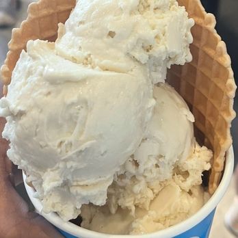 Sub Zero Nitrogen Ice Cream - Create Your Own Ice Cream / Caramel Yogurt - Ice Cream & Frozen Yogurt Near Me - Pittsburgh, Pennsylvania