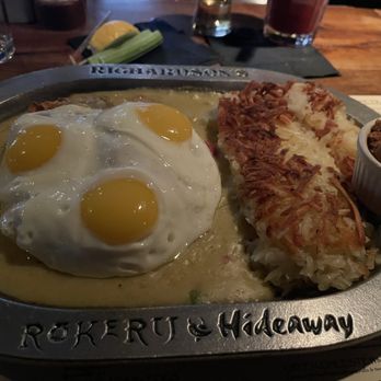 Richardson's - Biscuits and gravy with eggs and jalapeño hashbrowns - New Mexican Cuisine Near Me - Phoenix, Arizona Richardson's - Biscuits and gravy with eggs and jalapeño hashbrowns - New Mexican Cuisine Near Me - Phoenix, Arizona