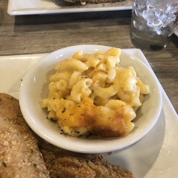 Della J's Delectables - Four Cheese Mac & Cheese (Premium Sides) - Southern Near Me - Alexandria, Virginia