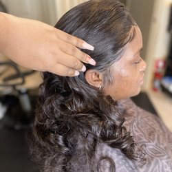 Boss'd Up And Gorgeous Hair - Lace frontal install