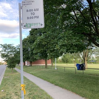 Ashtonbee Reservoir Park - Parking restrictions signage - Parks Near Me - Scarborough, Ontario