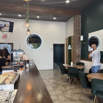 Artisan Bistro - Coffee & Tea Near Me - Clarksville, Tennessee