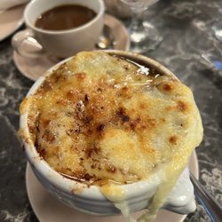 Granite Club - French onion soup @ the 1875 Sports Pub