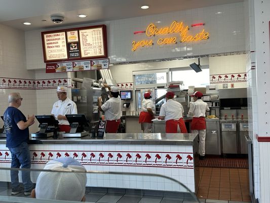 In-N-Out Burger by null