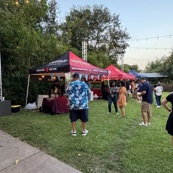 Houston Zoo - Beer tents - Zoos Near Me - Houston, Texas Houston Zoo - Beer tents - Zoos Near Me - Houston, Texas