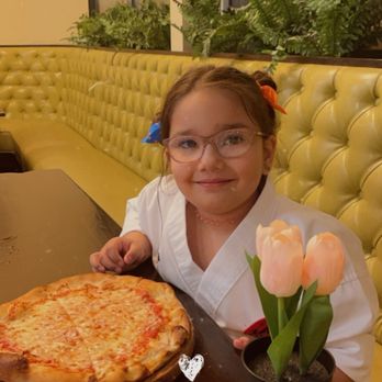 Padrino’s - Margherita Pizza - Pizza Near Me - Darien, Illinois