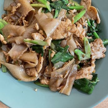 Little Tiffin - Pad See Ew - Thai Near Me - Brooklyn, New York Little Tiffin - Pad See Ew - Thai Near Me - Brooklyn, New York