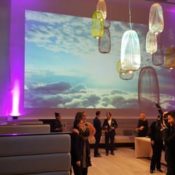 AV360 - Large projection and Uplighting