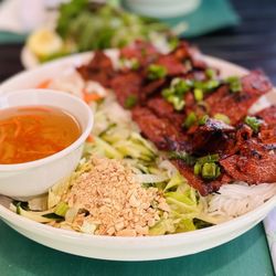 The Pho Cabin - Grilled pork vermicelli