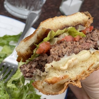 Le Parc Cafe - Perfect burger - Coffee & Tea Near Me - Miami, Florida Le Parc Cafe - Perfect burger - Coffee & Tea Near Me - Miami, Florida