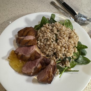 Cacio - Grilled duck breast special with yuzu and faro spinach salad - Italian Near Me - Sacramento, California Cacio - Grilled duck breast special with yuzu and faro spinach salad - Italian Near Me - Sacramento, California