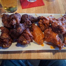 6 Ancho Dry Rub wings and 6 Buffalo wings. 6 Ancho Dry Rub wings and 6 Buffalo wings.