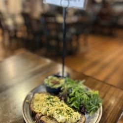 smallSUGAR - Avocado tartine