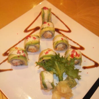 Oishi Sushi - Xmas Tree Roll - Sushi Bars Near Me - Chesapeake, Virginia