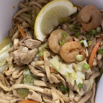 Max's Restaurant - Queens - Filipino Near Me - Queens, New York