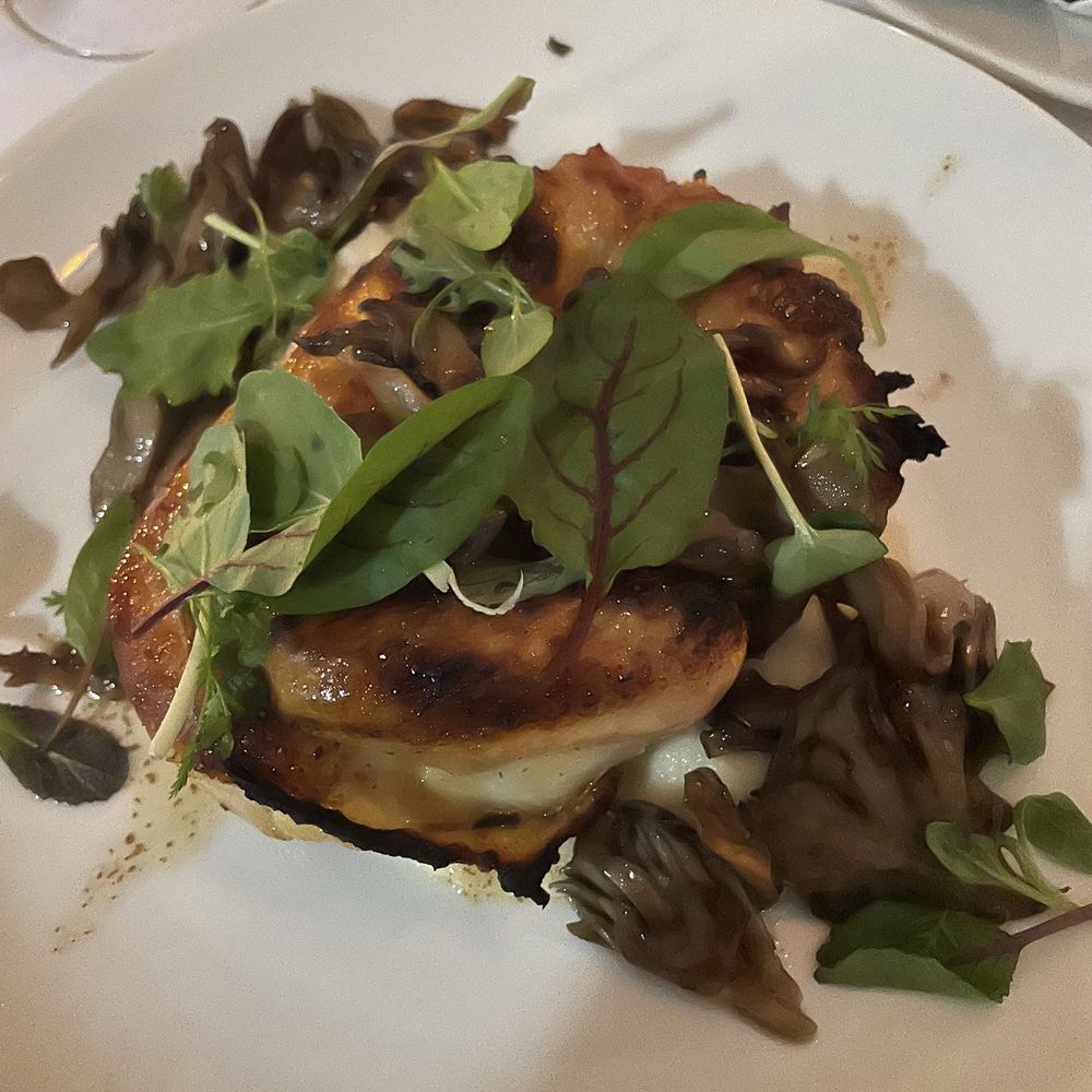 Copperhill - Roasted chicken over mashed potatoes with maitake 10/10 - New American Near Me - Williston Park, New York Copperhill - Roasted chicken over mashed potatoes with maitake 10/10 - New American Near Me - Williston Park, New York