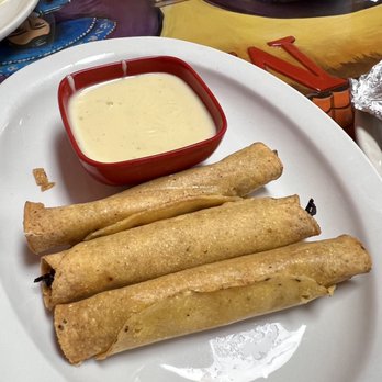 The Yellow Cactus - Chicken Taquitos - Honestly they weren't that hot which was surprising as they should've just came out of the fryer. Queso was good though. - Mexican Near Me - Louisville, Kentucky