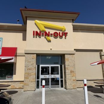 In-N-Out Burger - Burgers Near Me - Denton, Texas