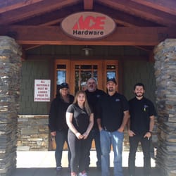 High Country Lumber - The crew at at High Country Lumber in Mammoth Lakes!