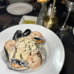 42nd Street Bar and Grill
