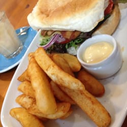 Wattle Cafe - Chicken Burger with chunky chips