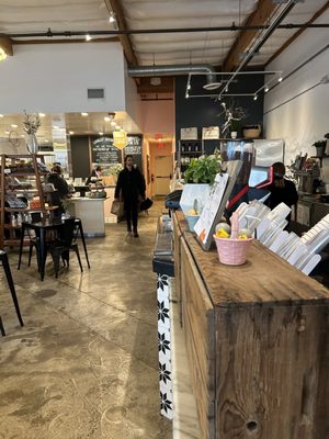 E.A.T Marketplace by null