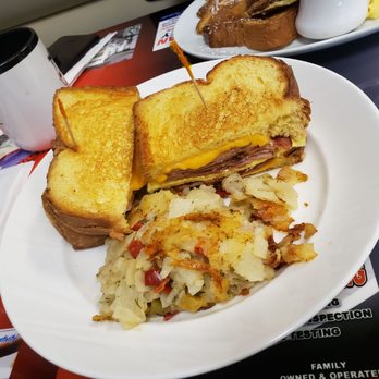 Jamms Restaurant - Breakfast & Brunch Near Me - Las Vegas, Nevada
